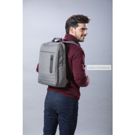 Nevium hátizsák, laptoptartó.