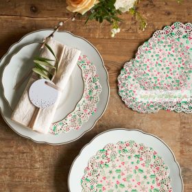 Karácsonyi, papír tányéralátét, 16,5 cm - 20 db 