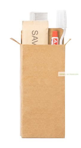 Essential Kit 4 db-os úti ápoló, kozmetikai szett